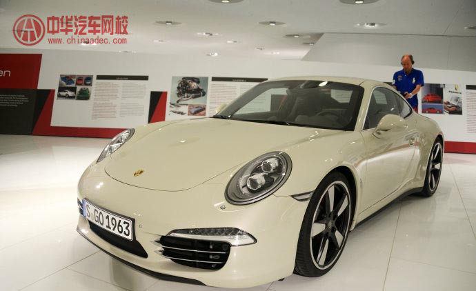 中華汽車(chē)網(wǎng)校帶您保時(shí)捷911五十周年展覽