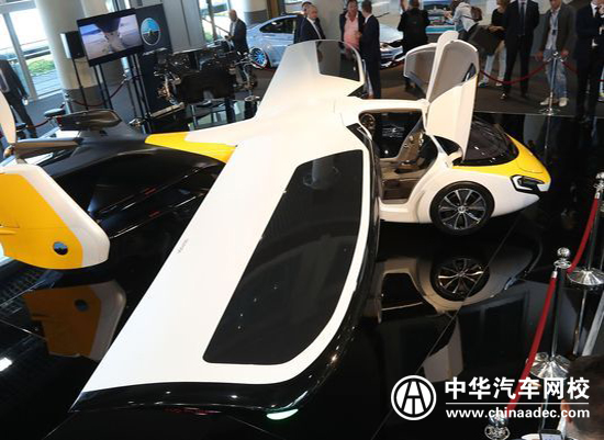 AeroMobil飛行汽車出席摩納哥跑車展 限量預(yù)定500臺@chinaadec.com