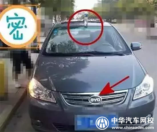 大學(xué)校門口車頂放瓶飲料原來是啪啪啪交易！@chinaadec.com