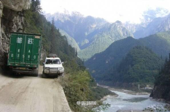 在狹窄的道路上怎樣會車？@chinaadec.com