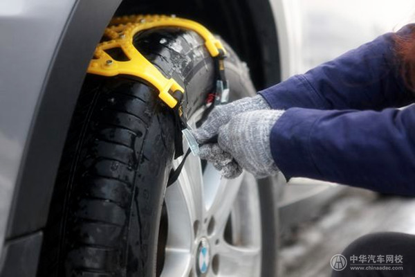 新手司機(jī)必看：汽車常備隨車工具匯總@chinaadec.com